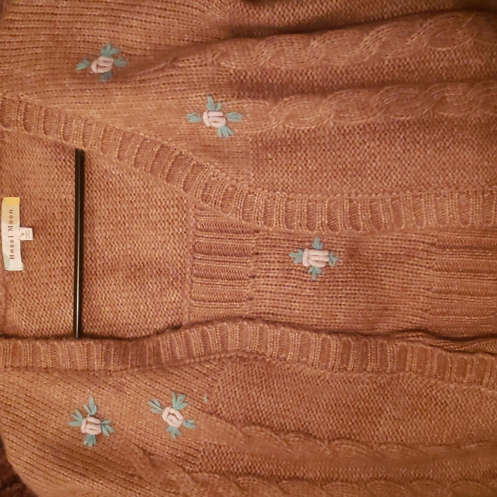 Girls sweater